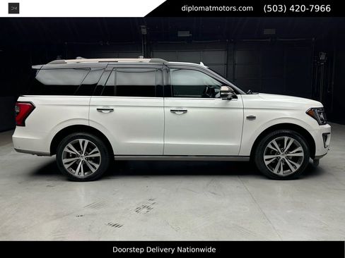 Used 2021 Ford Expedition King Ranch image 8