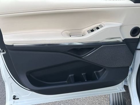 New 2027 Lincoln Navigator Reserve AWD/4WD image 11