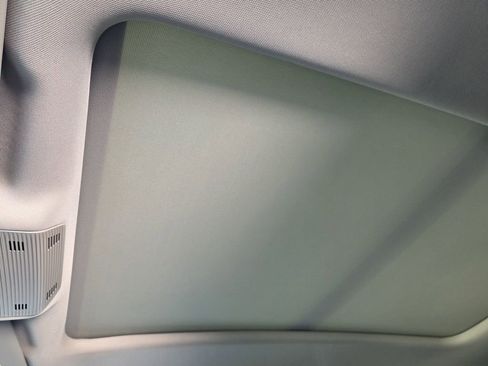 New 2026 Volkswagen Atlas SE image 16