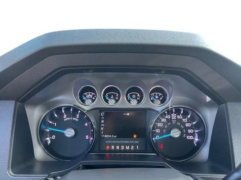 Used 2016 Ford F250 Platinum w/ FX4 Off-Road Package AWD/4WD image 28