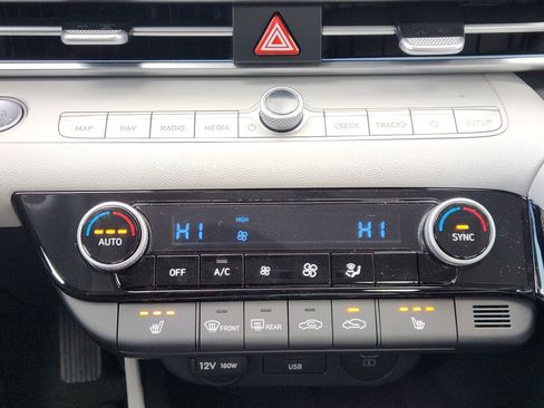 New 2026 Hyundai Elantra Limited image 16