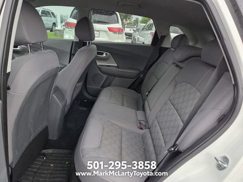 Used 2017 Kia Niro LX FWD image 7