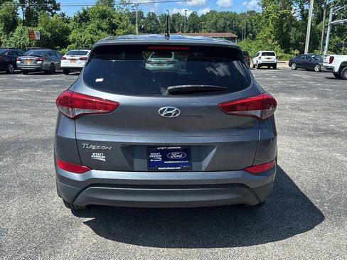 Used 2018 Hyundai Tucson SE FWD image 4