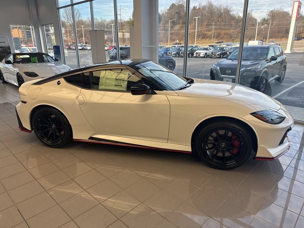 New 2026 Nissan Z NISMO w/ Floor Mat Package RWD image 7