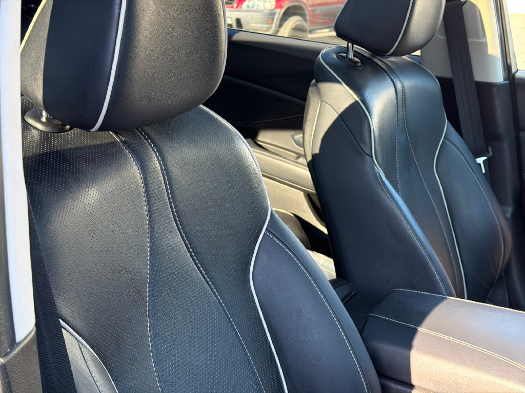 Used 2019 Acura RDX w/ Advance Package AWD/4WD image 11