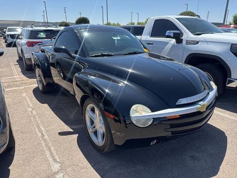 Used 2003 Chevrolet SSR w/ Preferred Equipment Group RWD image 1