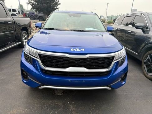Used 2022 Kia Seltos S AWD/4WD image 2