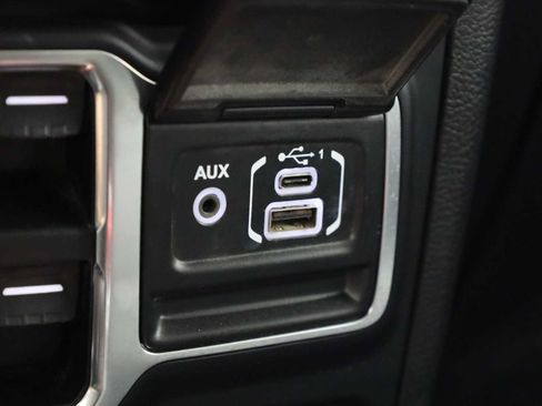 Used 2020 Jeep Wrangler Unlimited Sport AWD/4WD image 32