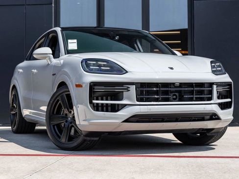 New 2025 Porsche Cayenne Turbo image 57