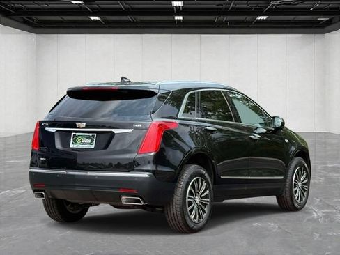 Used 2018 Cadillac XT5 AWD image 5