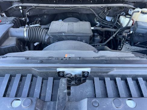 Used 2021 Chevrolet Silverado 2500 Custom w/ Custom Value Package image 22