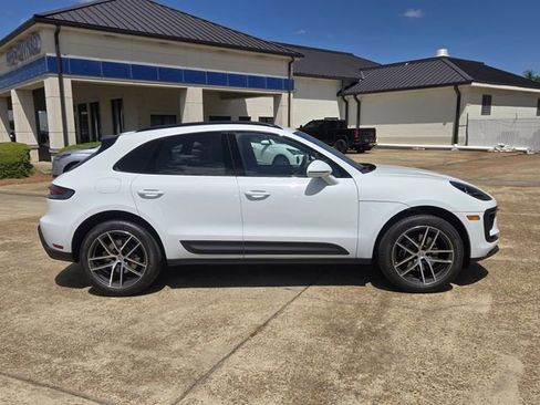 Used 2025 Porsche Macan Turbo image 26