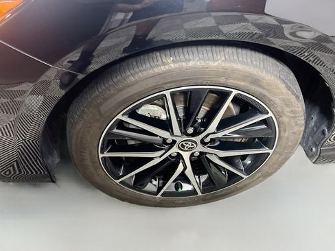 Used 2023 Toyota Camry SE FWD image 14