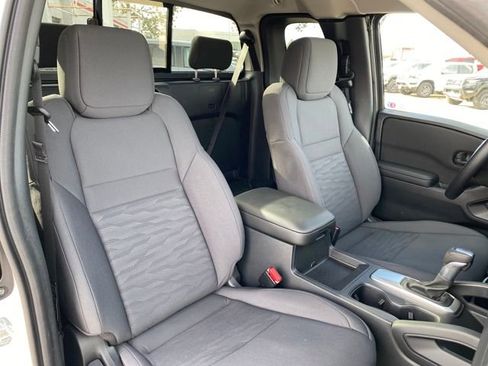 New 2026 Nissan Frontier S image 9