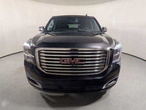 Used 2020 GMC Yukon SLT w/ Premium Edition image 2
