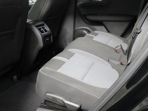 Used 2025 Chevrolet Blazer LT FWD image 29