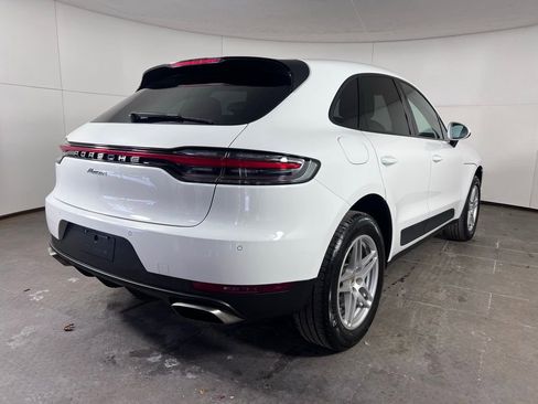 Certified 2020 Porsche Macan image 9