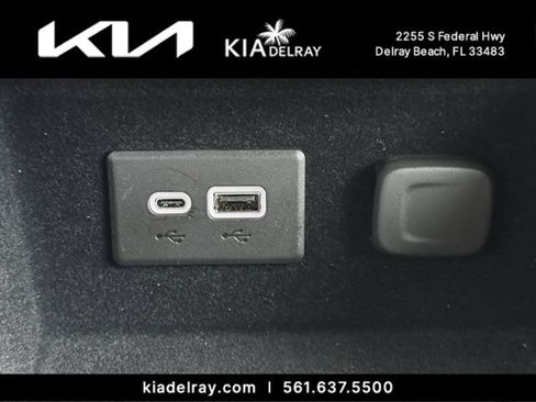 Used 2024 Cadillac XT4 Premium Luxury w/ Cold Weather Package FWD image 25
