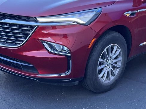 Certified 2024 Buick Enclave Essence image 8