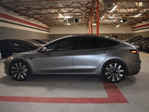 Used 2025 Tesla Model 3 RWD image 6