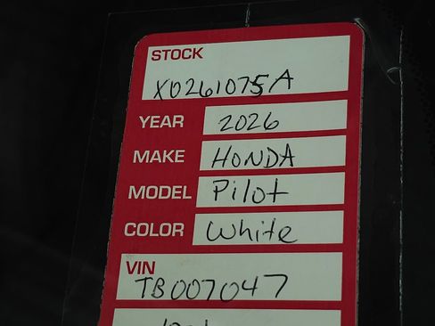 Used 2026 Honda Pilot Black Edition image 41