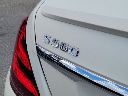 Used 2020 Mercedes-Benz S 560 Sedan image 8
