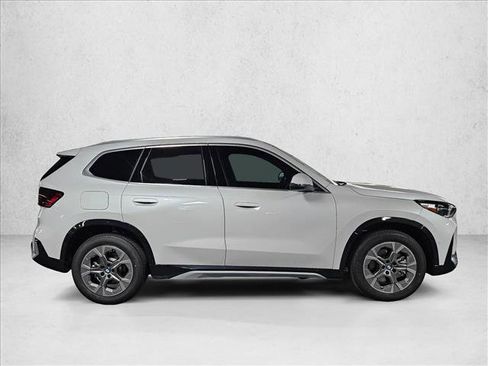New 2026 BMW X1 xDrive28i AWD/4WD image 4