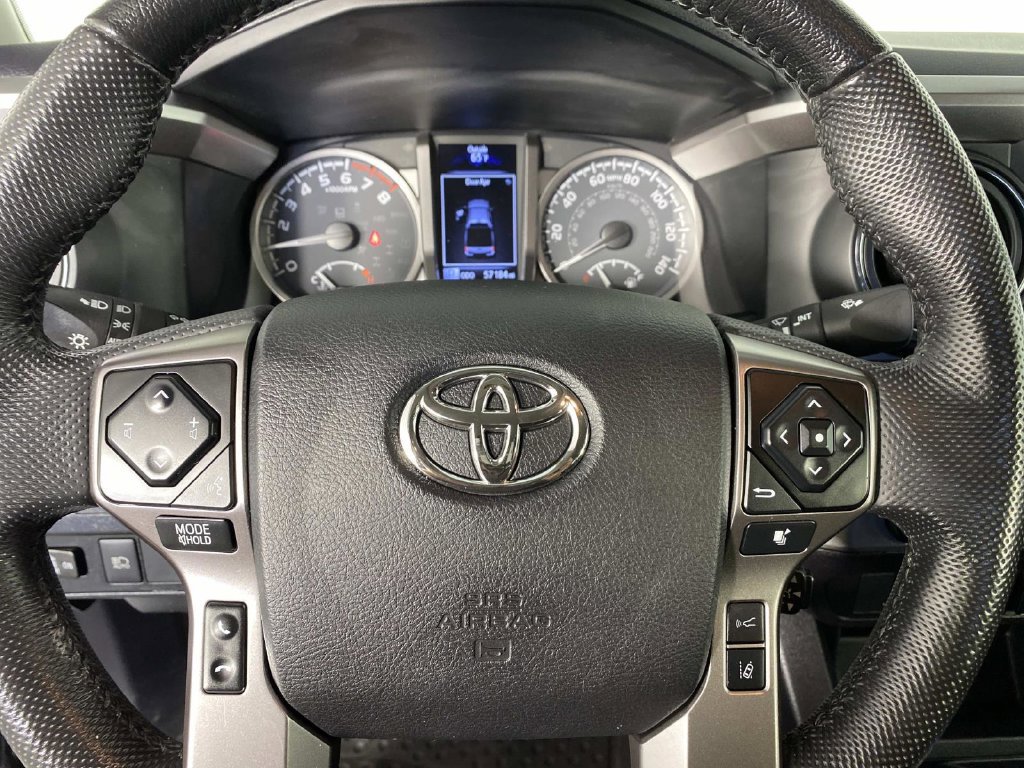 Used 2022 Toyota Tacoma SR5 AWD/4WD image 13