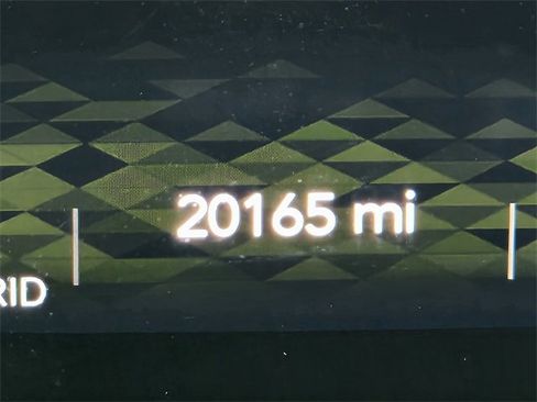 Used 2021 Jeep Wrangler Unlimited Sahara w/ Dual Top Group image 25