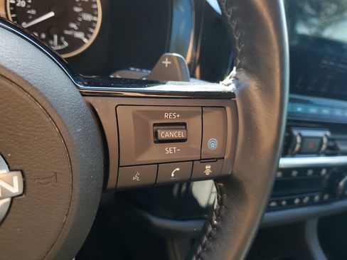 Used 2022 Nissan Pathfinder SL w/ SL Premium Package image 24