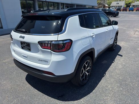 New 2026 Jeep Compass Limited AWD/4WD image 9