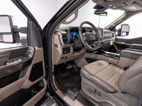 Used 2026 Ford F350 Platinum w/ Platinum Plus Package AWD/4WD image 15