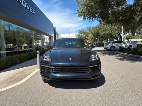 Used 2019 Porsche Cayenne AWD/4WD image 2