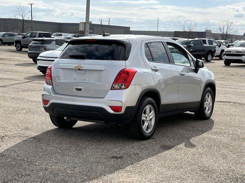 Used 2020 Chevrolet Trax LS w/ Tint and Cruise Package image 5