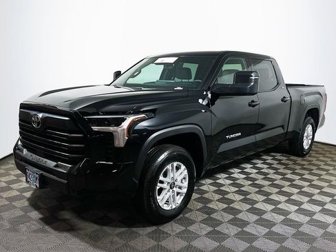 Certified 2025 Toyota Tundra SR5 w/ SR5 Premium Package AWD/4WD image 4