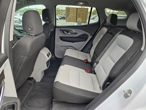 Used 2022 GMC Terrain SLE w/ Driver Convenience Package AWD/4WD image 28