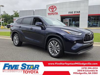 New 2026 Toyota Highlander Platinum