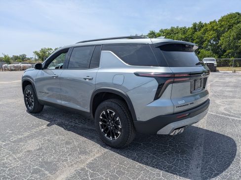 New 2026 Chevrolet Traverse Z71 w/ Enhanced Driving Package AWD/4WD image 5