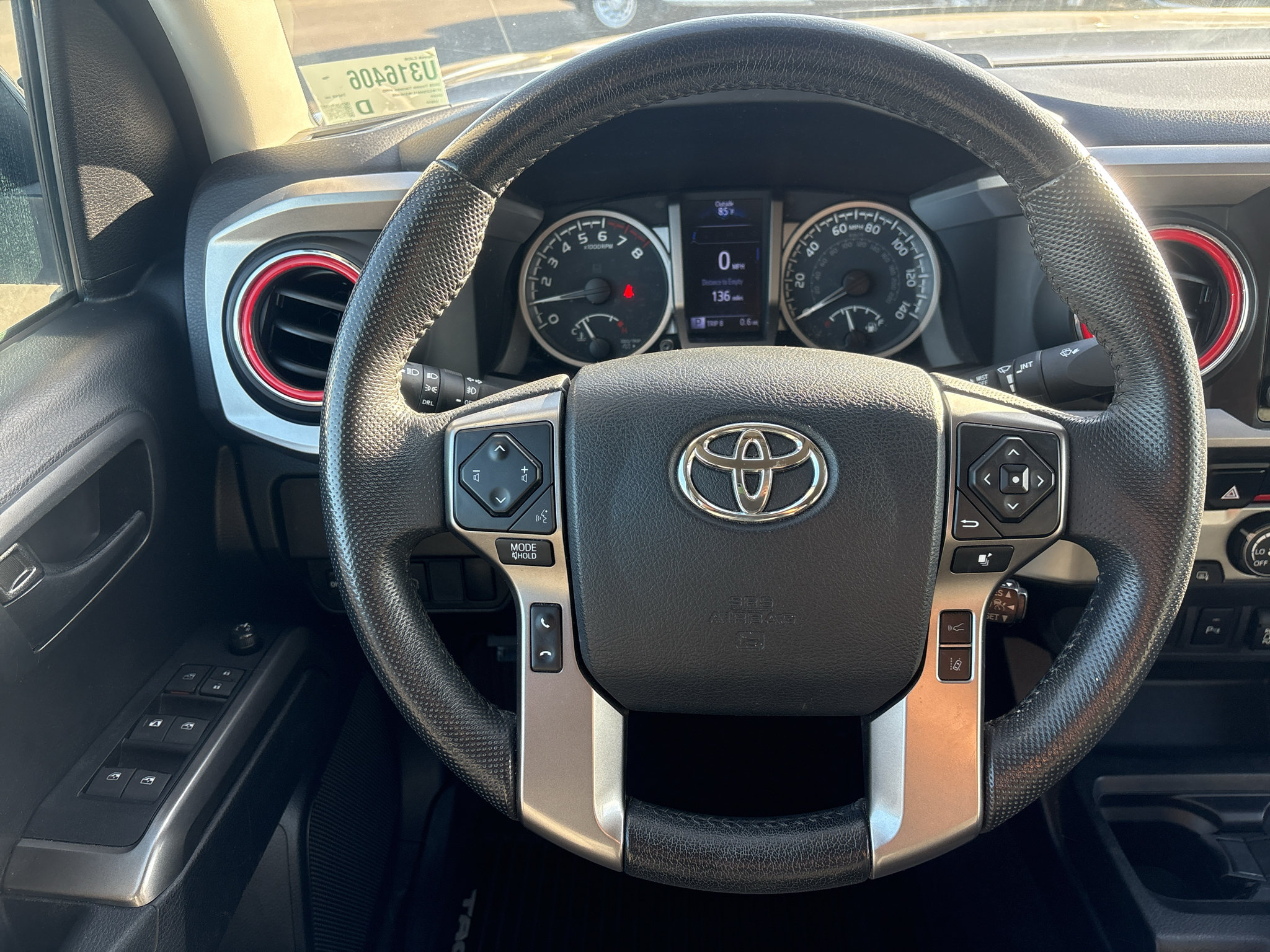 Used 2020 Toyota Tacoma SR5 AWD/4WD image 14
