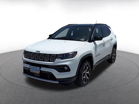 Used 2025 Jeep Compass Limited AWD/4WD image 6