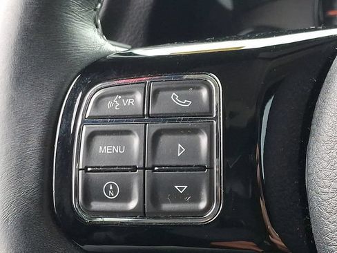Used 2017 Jeep Wrangler Unlimited Sahara AWD/4WD image 19