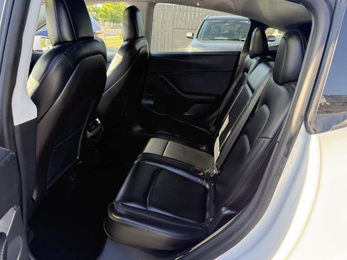 Used 2020 Tesla Model Y Long Range AWD/4WD image 12