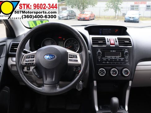 Used 2014 Subaru Forester 2.5i Premium w/ All-Weather Package AWD/4WD image 18