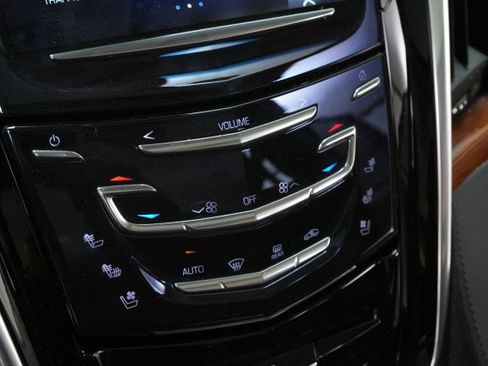 Used 2019 Cadillac Escalade Luxury w/ Escalade Sport Edition image 52