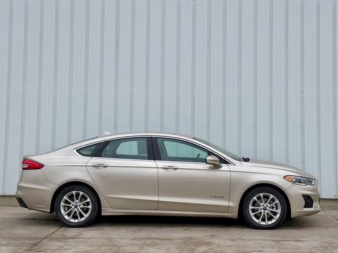 Certified 2019 Ford Fusion SEL image 6