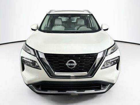 Used 2023 Nissan Rogue SL w/ SL Premium Package FWD image 2