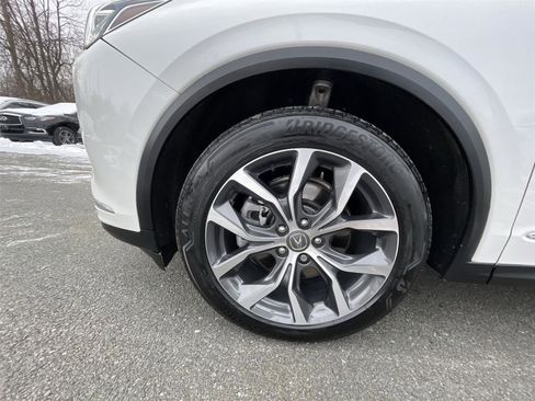 Used 2023 Acura MDX SH-AWD w/ Technology Package image 28