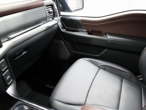 Used 2023 Ford F150 Lariat image 23