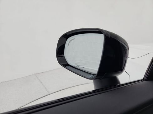 Certified 2024 Volvo XC60 T8 Plus w/ Protection Package Premier image 28