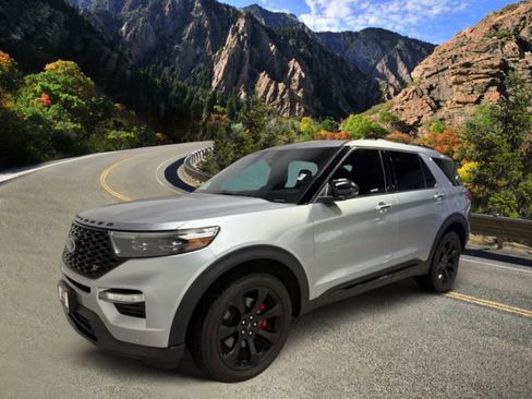 Used 2020 Ford Explorer ST w/ ST Street Pack AWD/4WD image 3